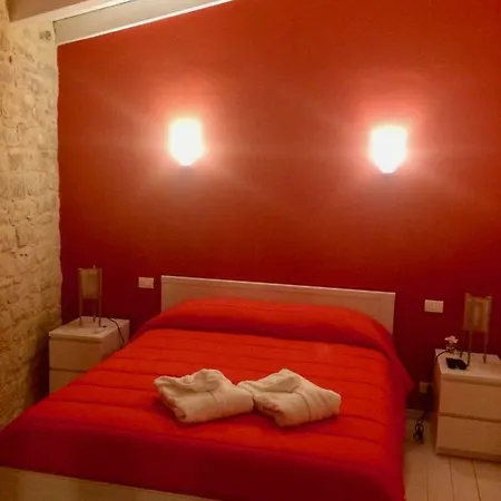 Via Longa Domus * Modica