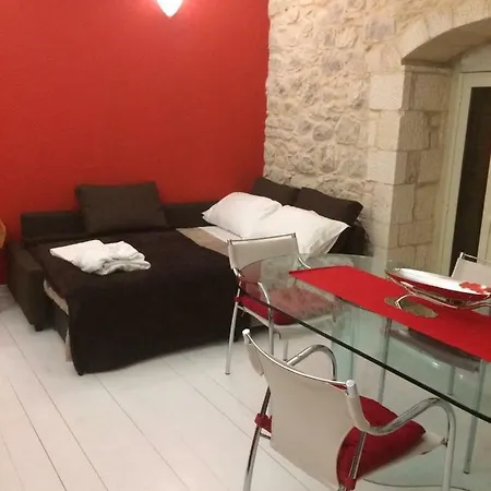 Via Longa Domus Modica